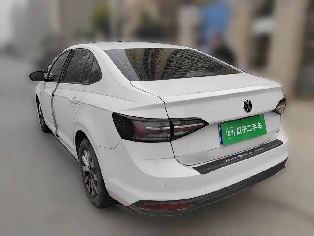Volkswagen Lavida — миниатюра 4