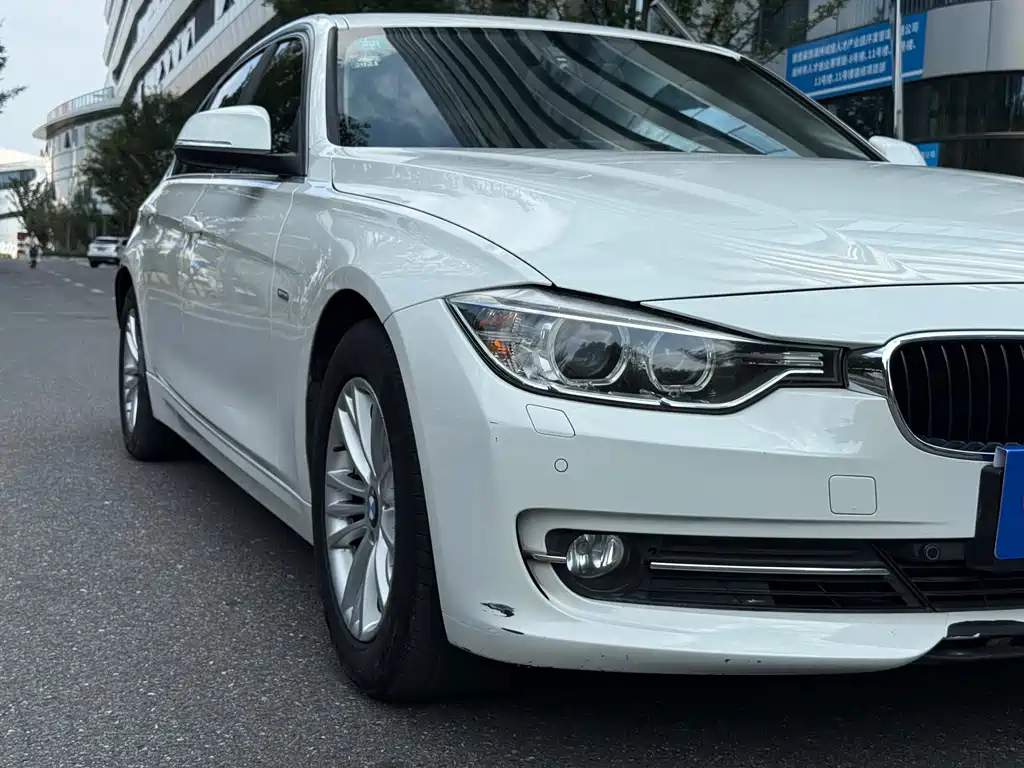 BMW 3 Series — миниатюра 4