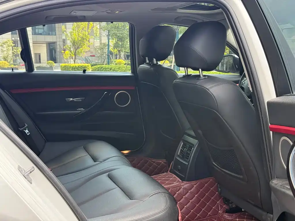BMW 3 Series — миниатюра 17