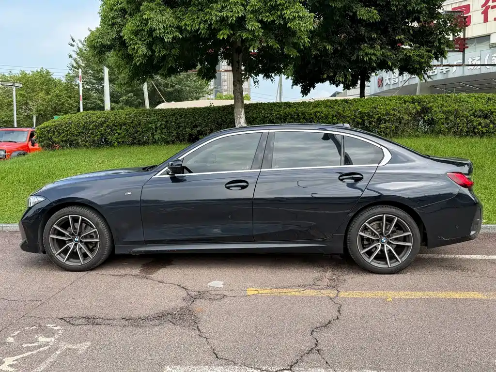 BMW 3 Series — миниатюра 3