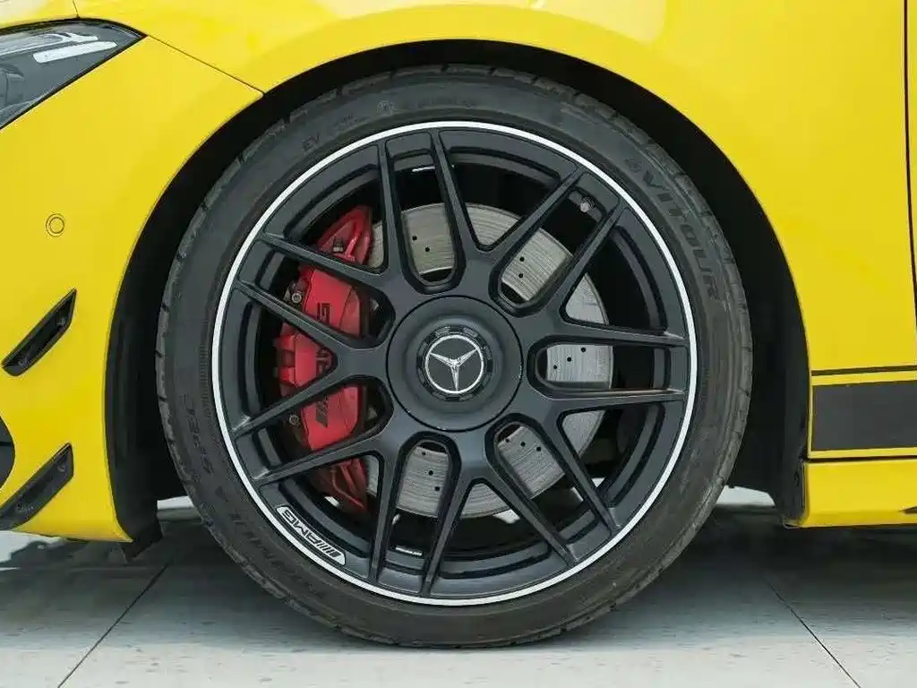 Mercedes-Benz CLA AMG — миниатюра 7
