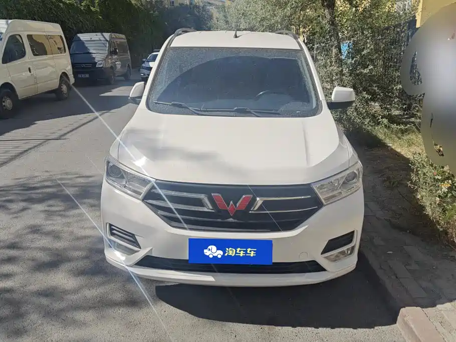 Wuling Hongguang — миниатюра 2