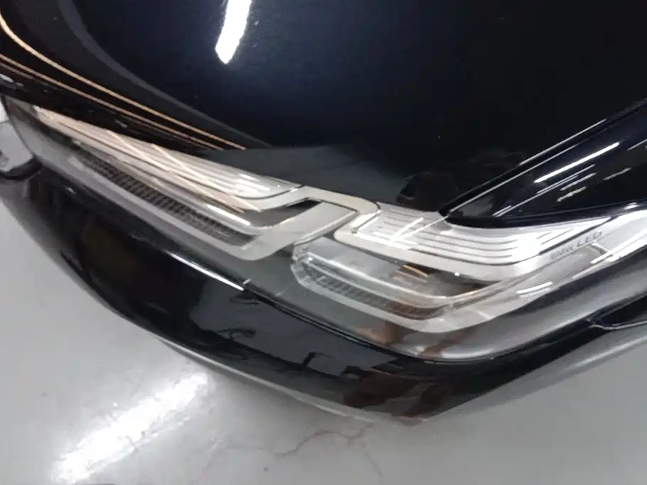 BMW 5 Series — миниатюра 5