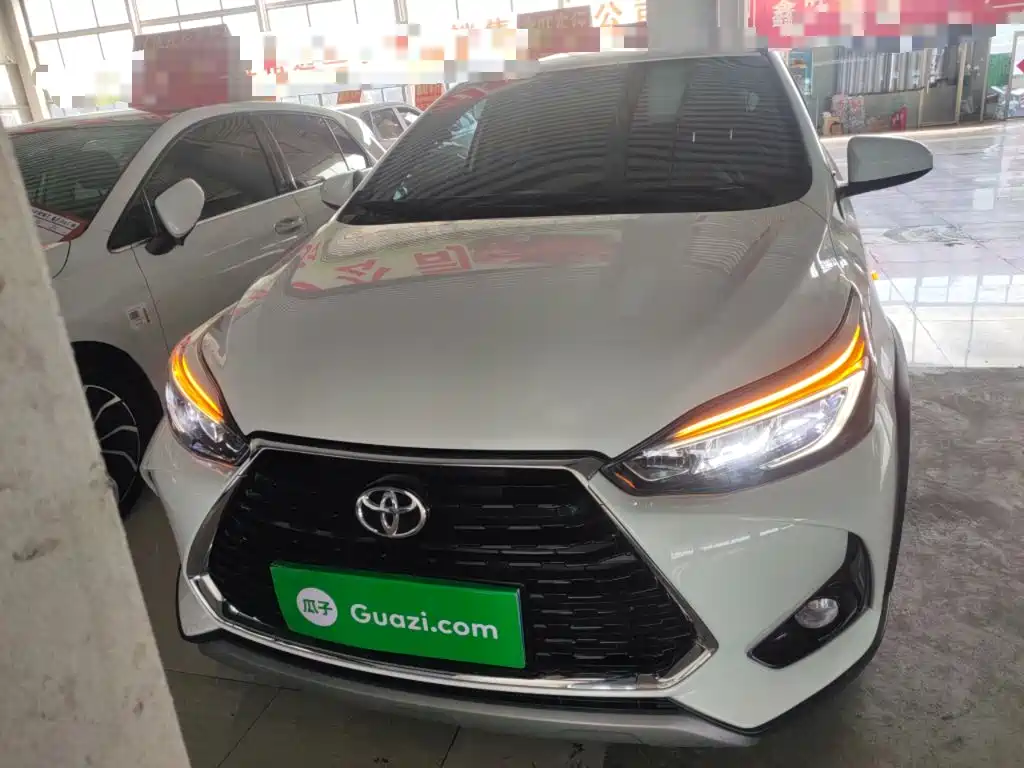 Toyota Yaris L — миниатюра 3