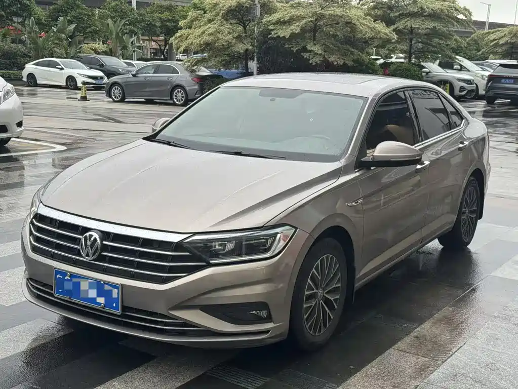 Volkswagen Sagitar 2020