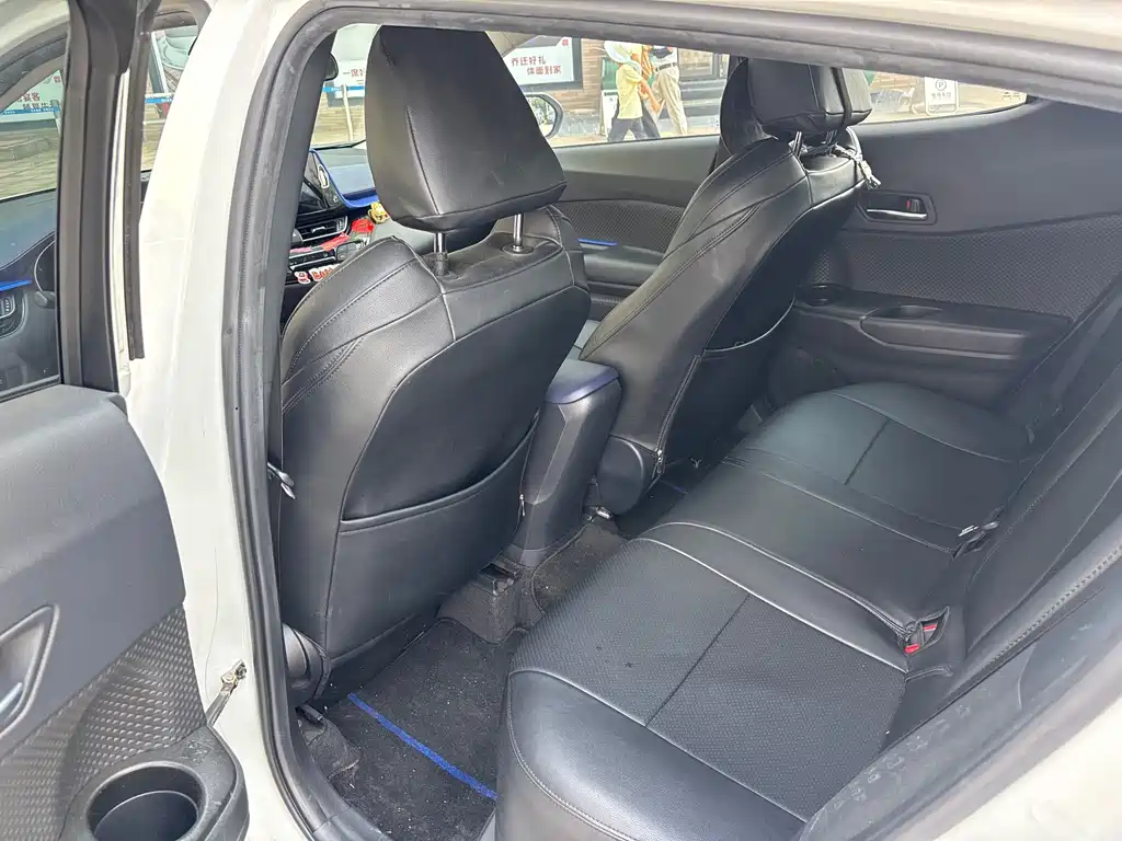 Toyota C-HR — миниатюра 5