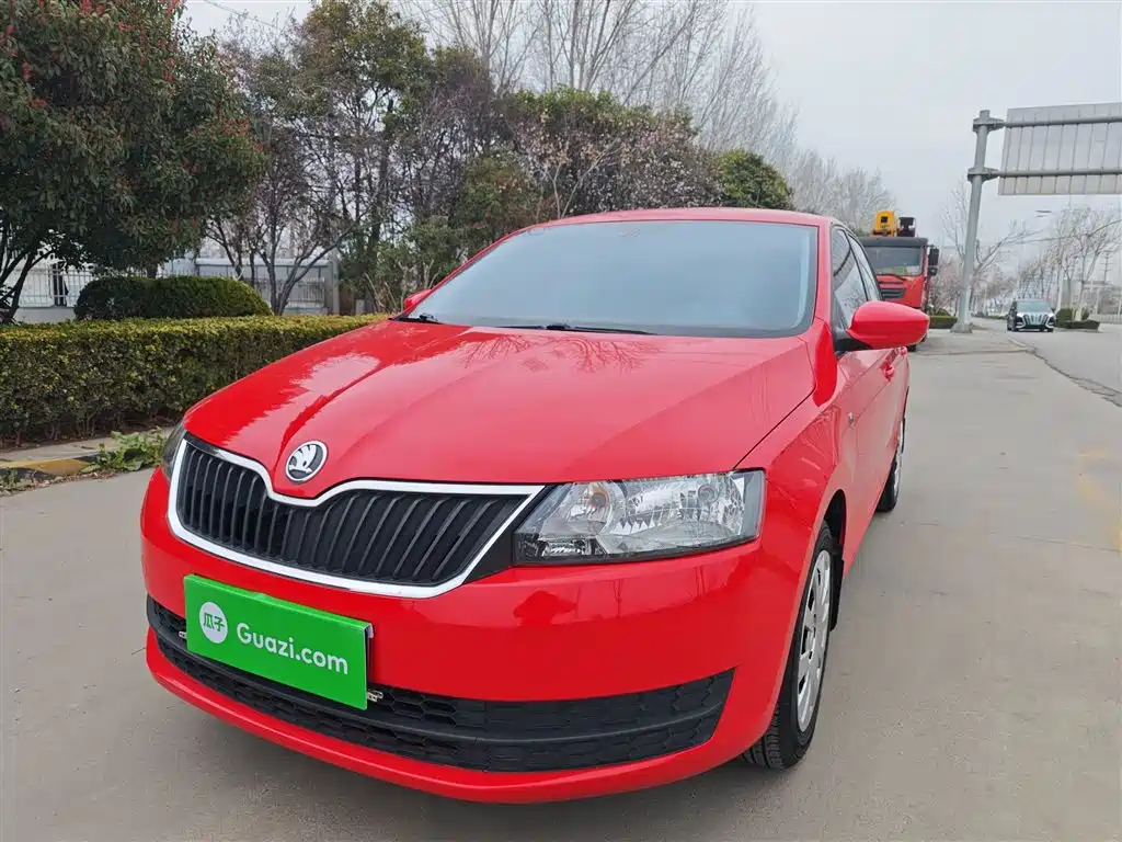 Skoda Rapid Spaceback 2016