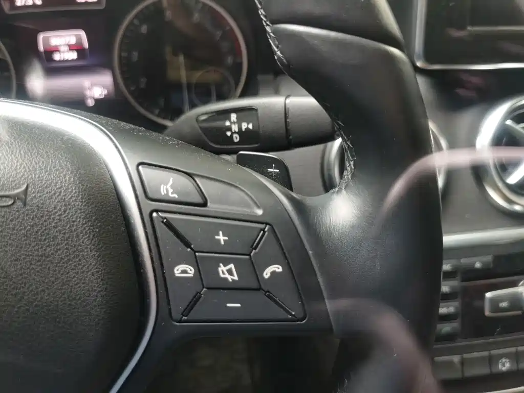 Mercedes-Benz A-Class (Import) — миниатюра 19