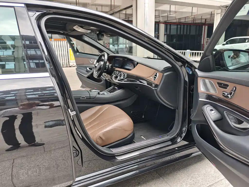 Mercedes-Benz S-Class — миниатюра 11