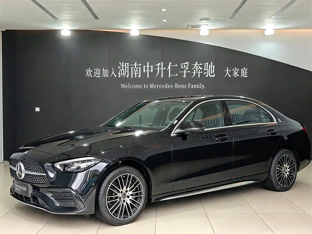 Mercedes-Benz C-Class 2025
