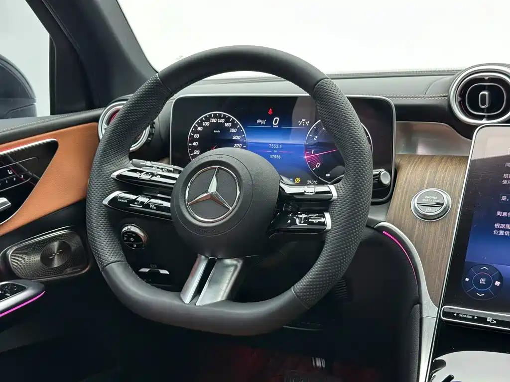 Mercedes-Benz GLC — миниатюра 15