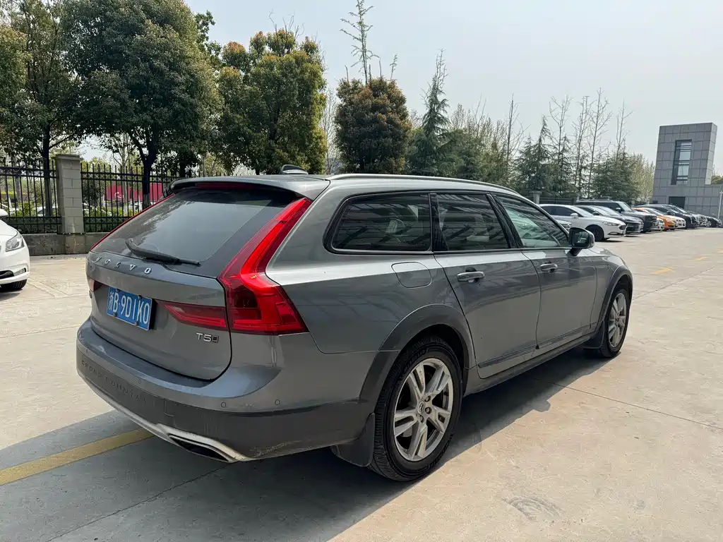 Volvo V90 2017 Cross Country T5 AWD