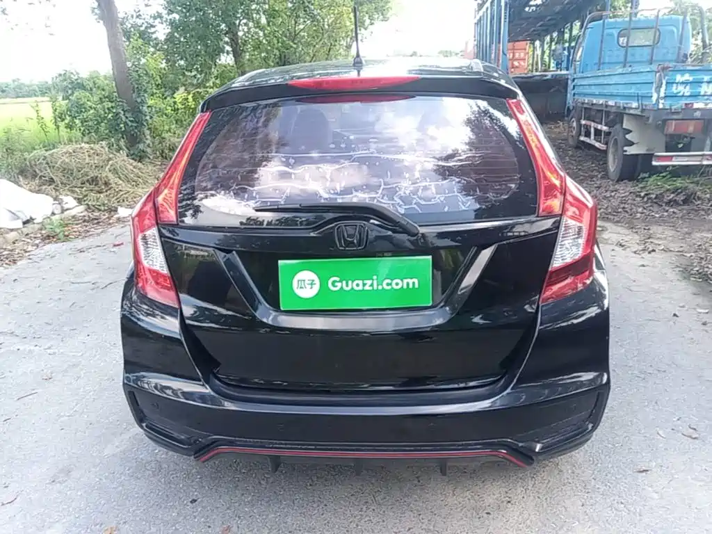 Honda Fit — миниатюра 6