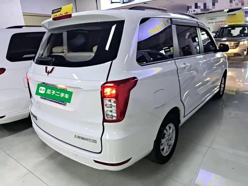 Wuling Hongguang — миниатюра 7