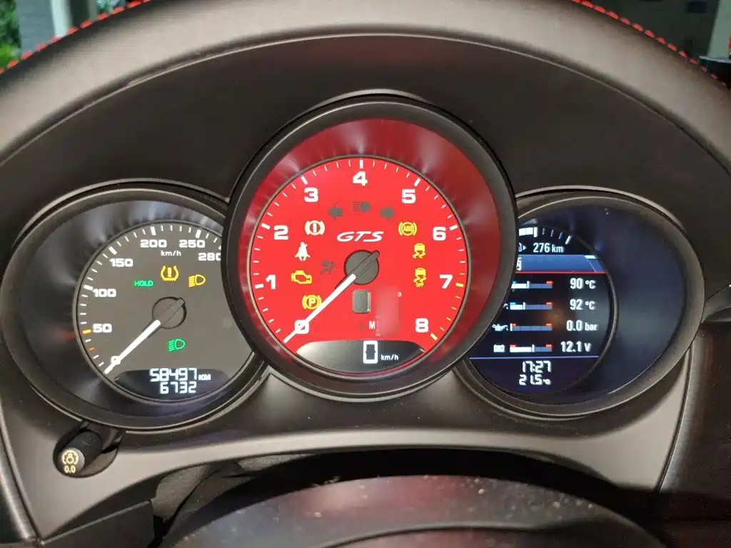 Porsche Macan — миниатюра 4