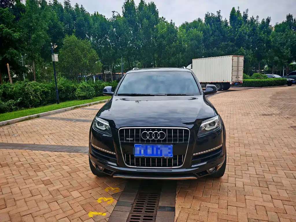 Audi Q7 2012 3.0 TFSI (200kW