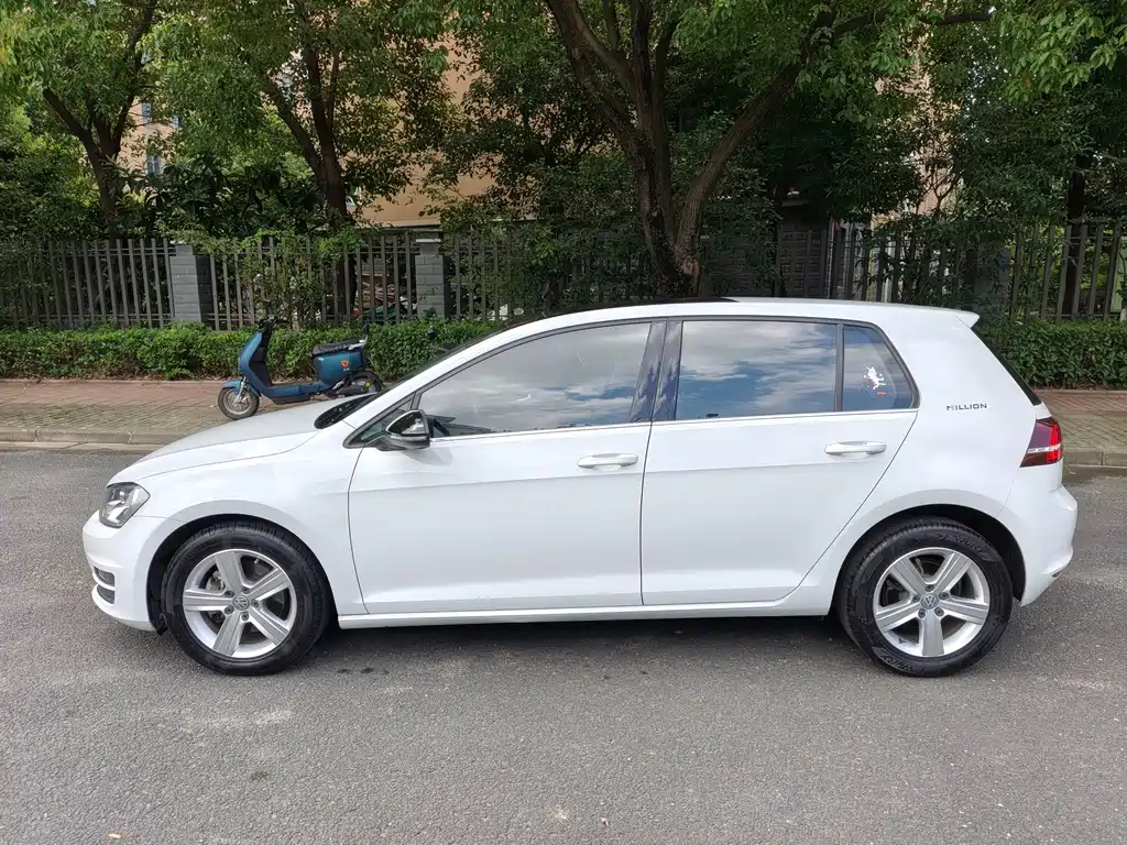 Volkswagen Golf — миниатюра 3