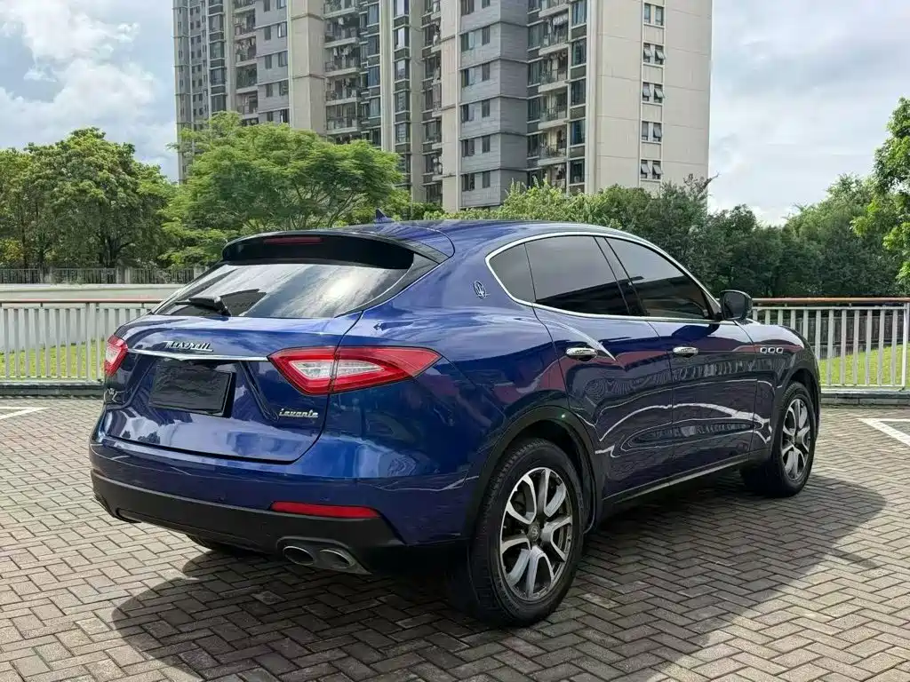 Maserati Levante — миниатюра 7