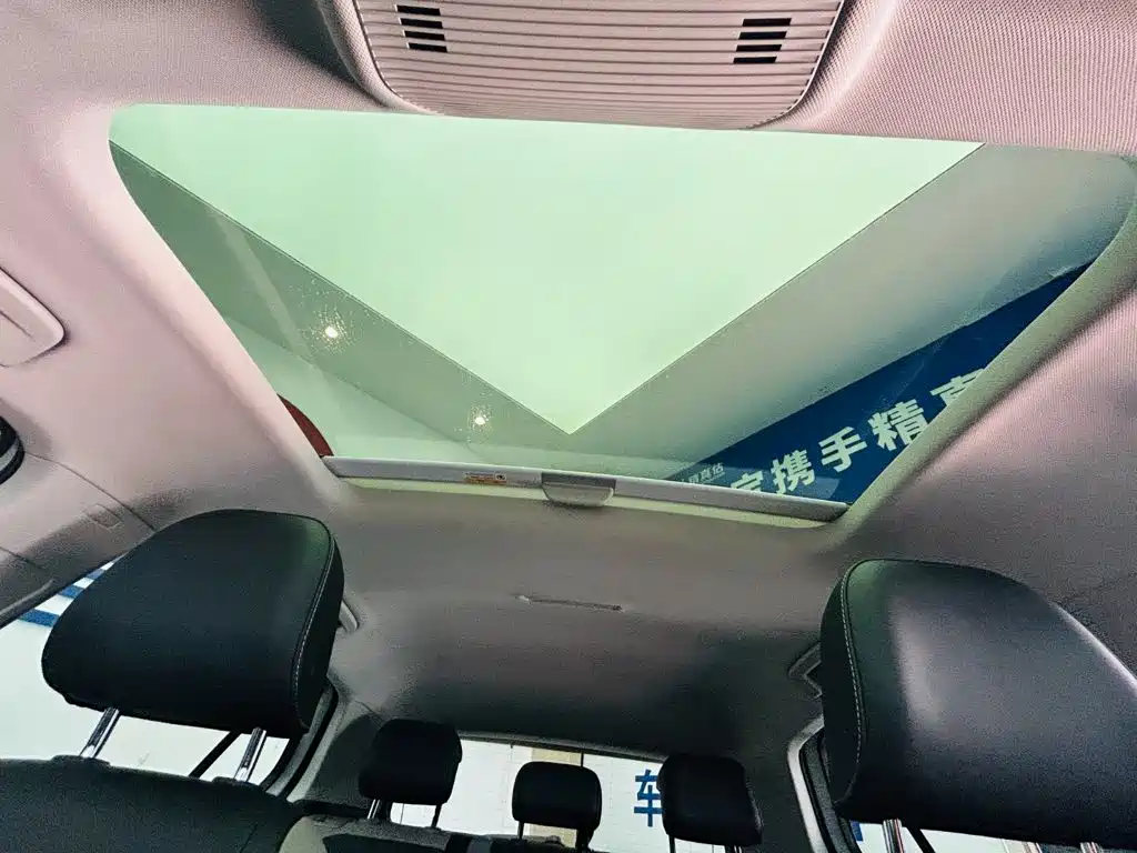 Volkswagen Golf — миниатюра 24