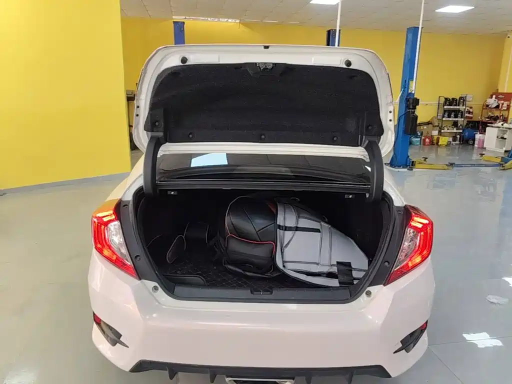 Honda Civic — миниатюра 19