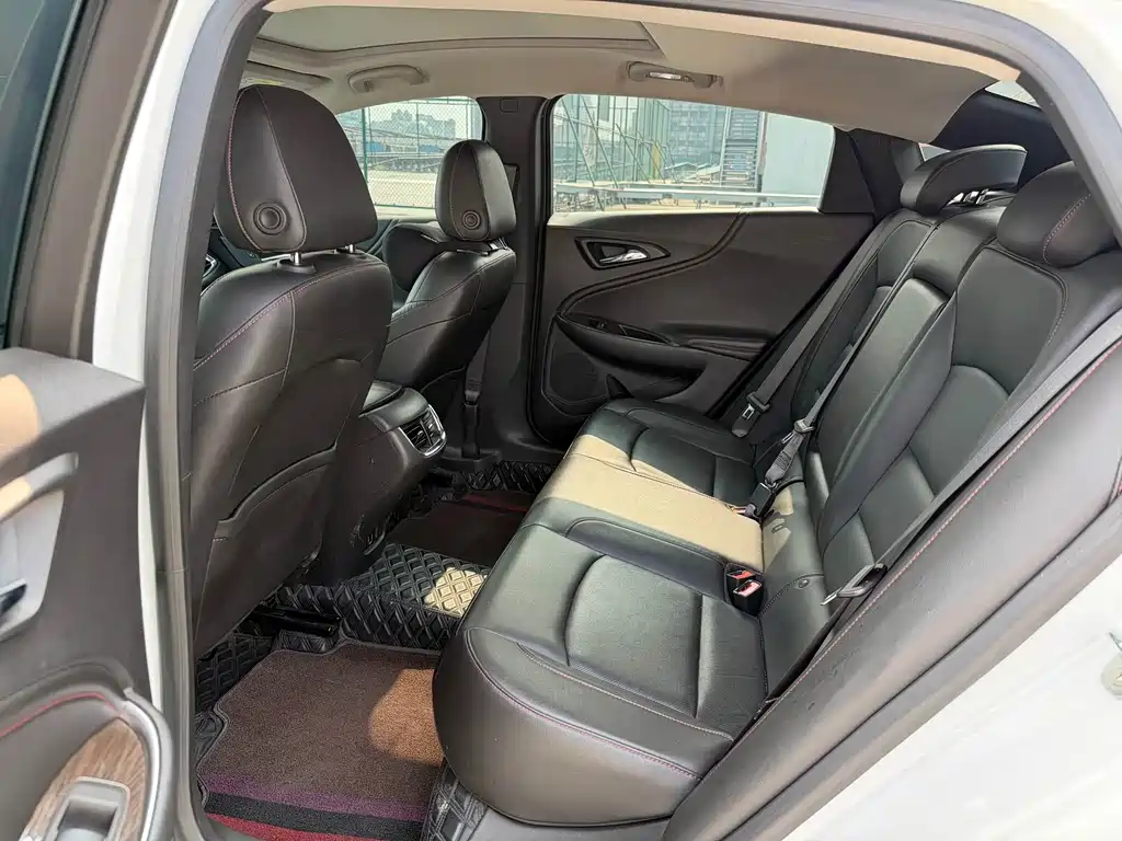 Chevrolet Malibu XL — миниатюра 6