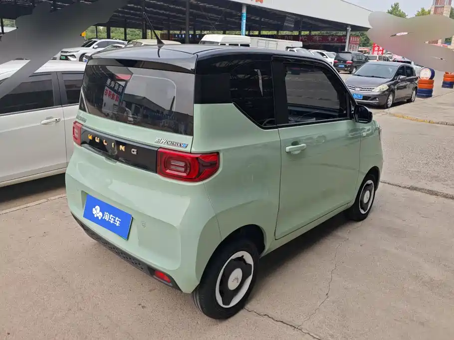 Wuling MINIEV — миниатюра 3