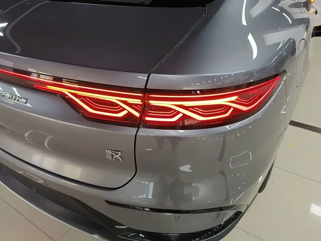 BYD Han — миниатюра 8