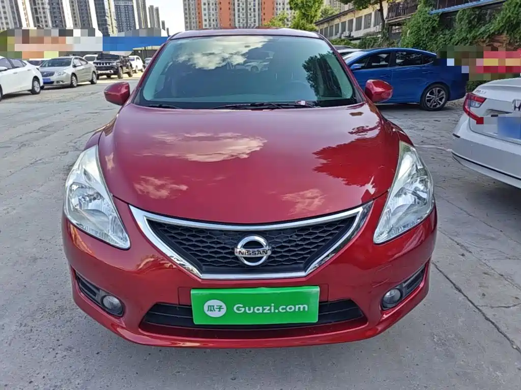 Nissan Tiida — миниатюра 3