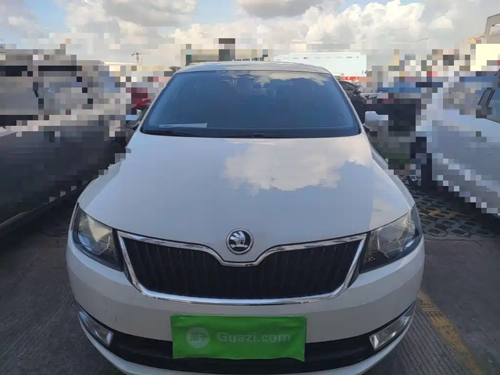 Skoda Rapid Spaceback — миниатюра 3