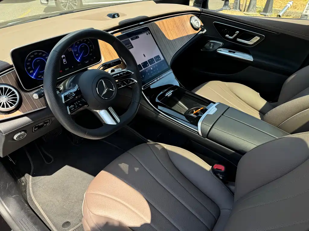 Mercedes-Benz EQE — миниатюра 8