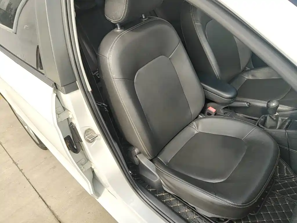 Volkswagen Jetta — миниатюра 25