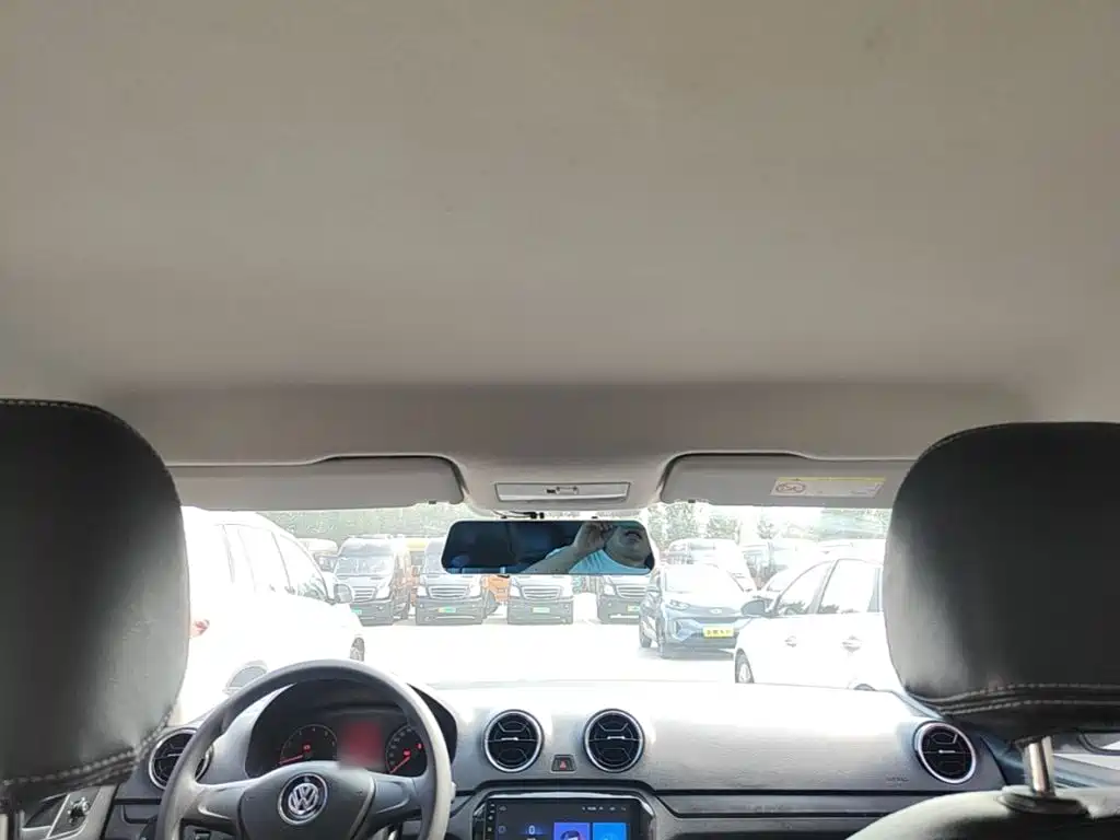 Volkswagen Jetta — миниатюра 18