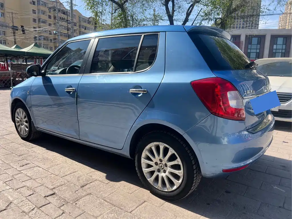Skoda Fabia — миниатюра 5