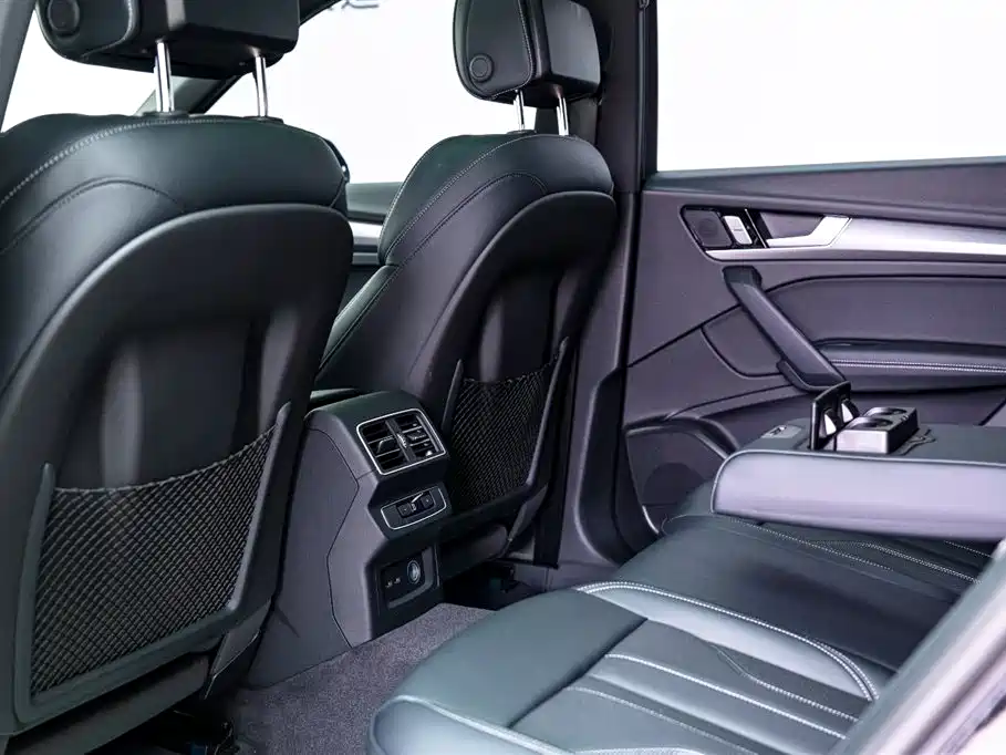 Audi Q5L 2025 45 40 TFSI Luxury