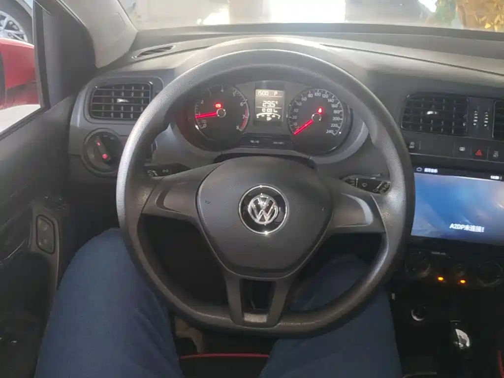 Volkswagen Polo — миниатюра 11
