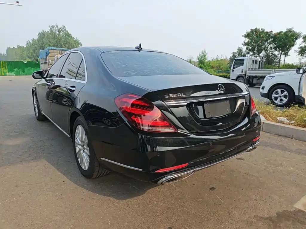 Mercedes-Benz S-Class — миниатюра 5