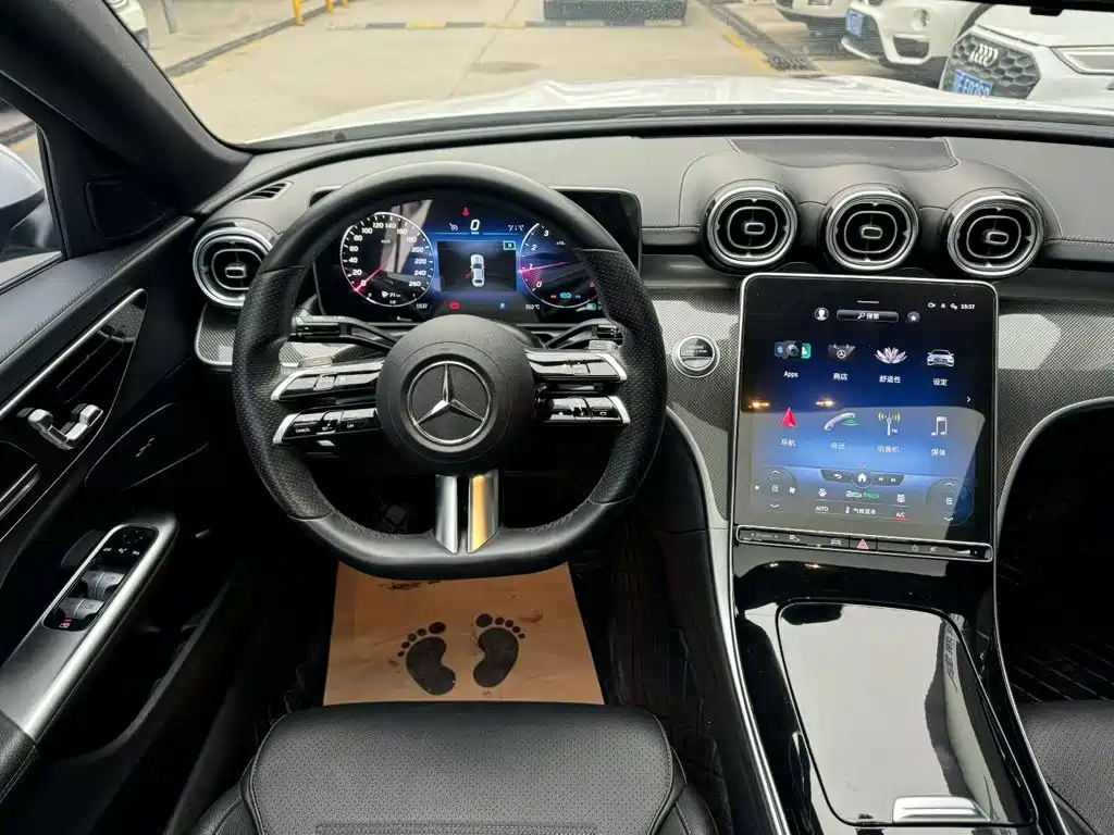 Mercedes-Benz C-Class — миниатюра 7