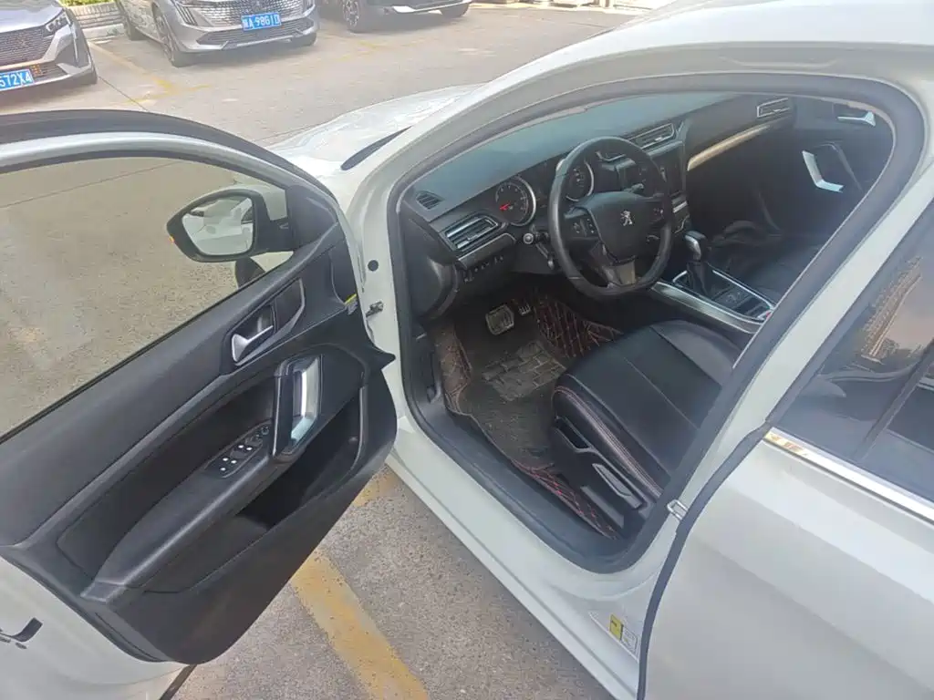 Peugeot 408 — миниатюра 16