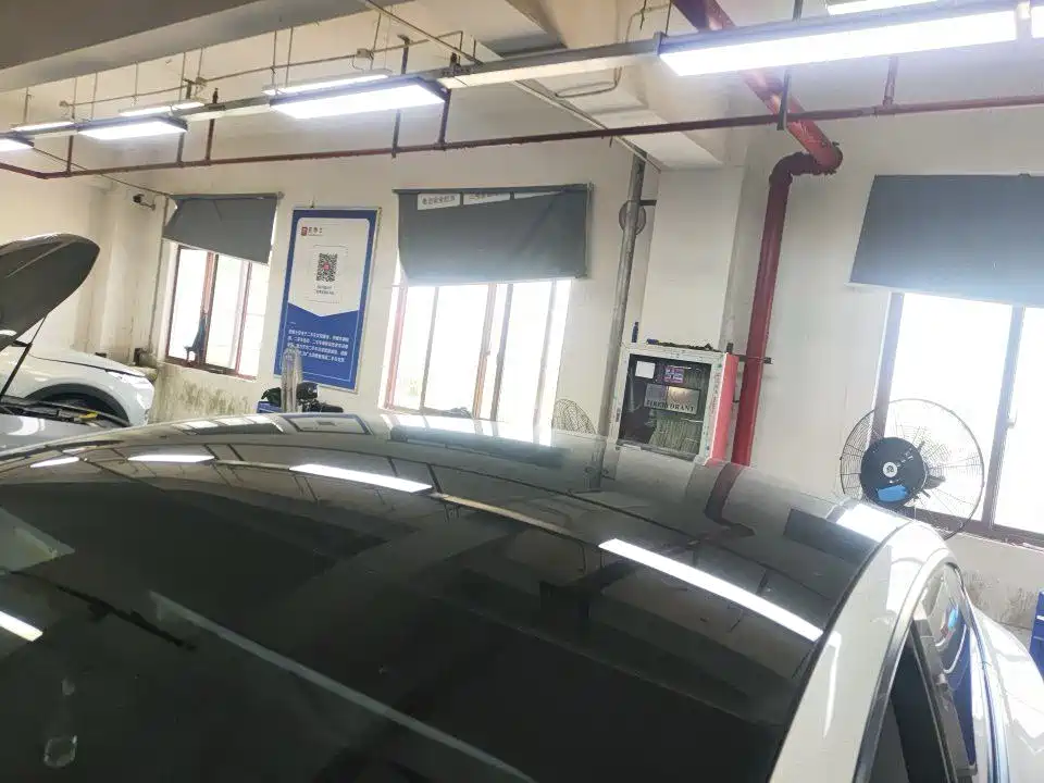 Tesla Model 3 — миниатюра 8