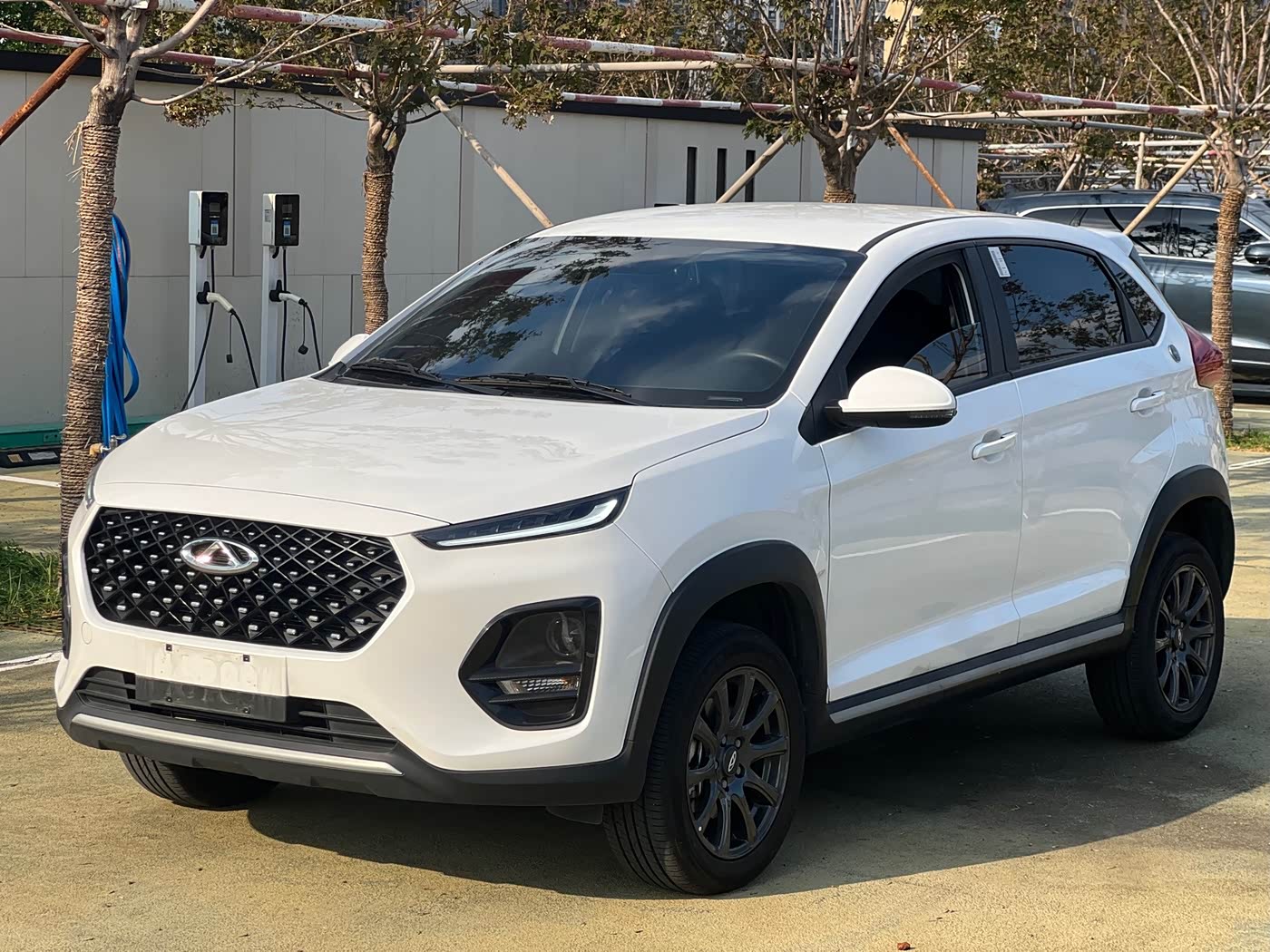 CHERY Tiggo 3x 1.5 л 2025 г. Белый, пробег 20000 км