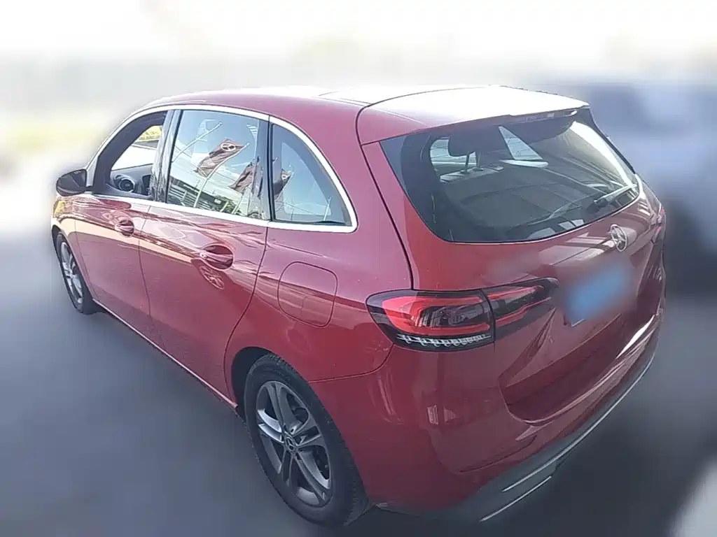 Mercedes-Benz B-Class — миниатюра 7