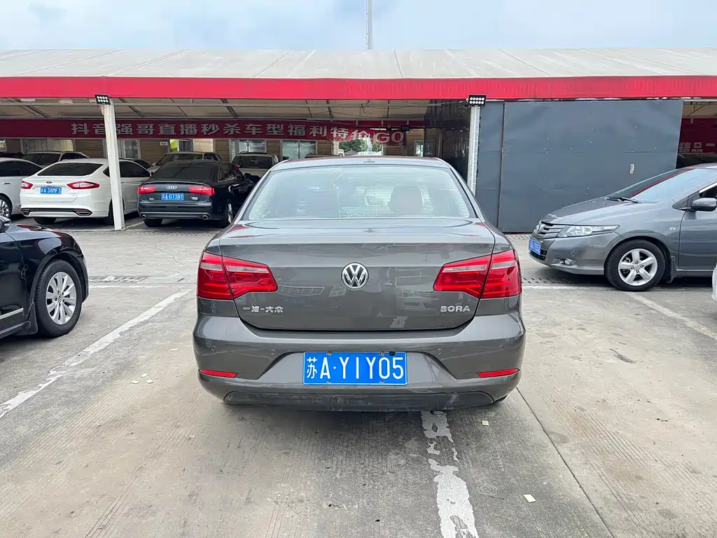 Volkswagen Bora — миниатюра 18