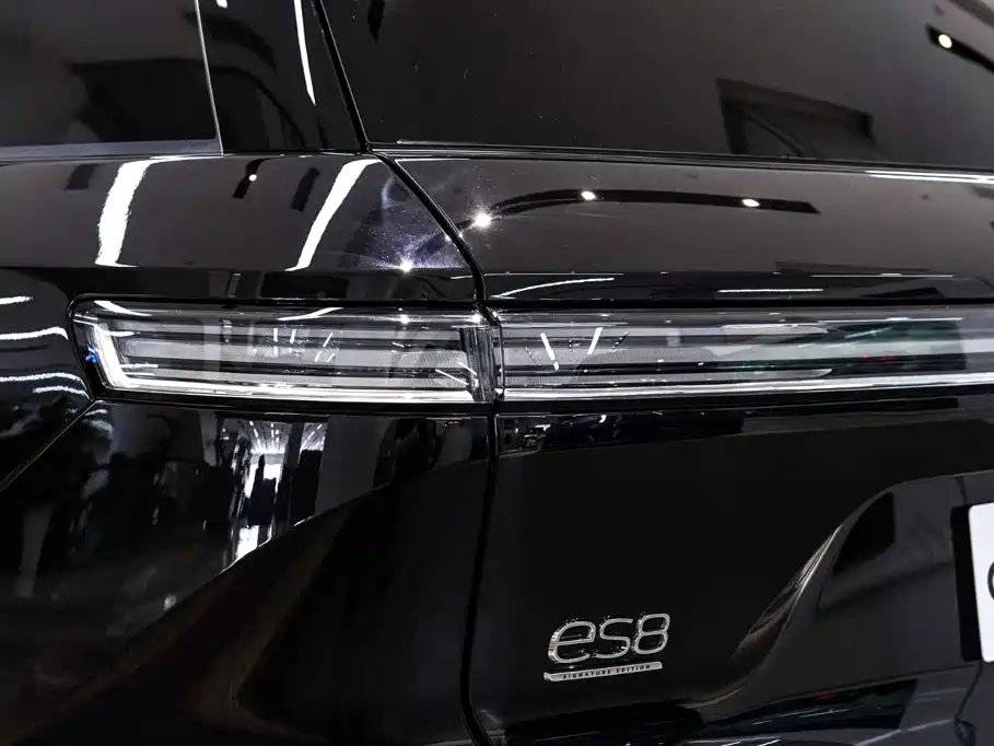 NIO ES8 — миниатюра 10