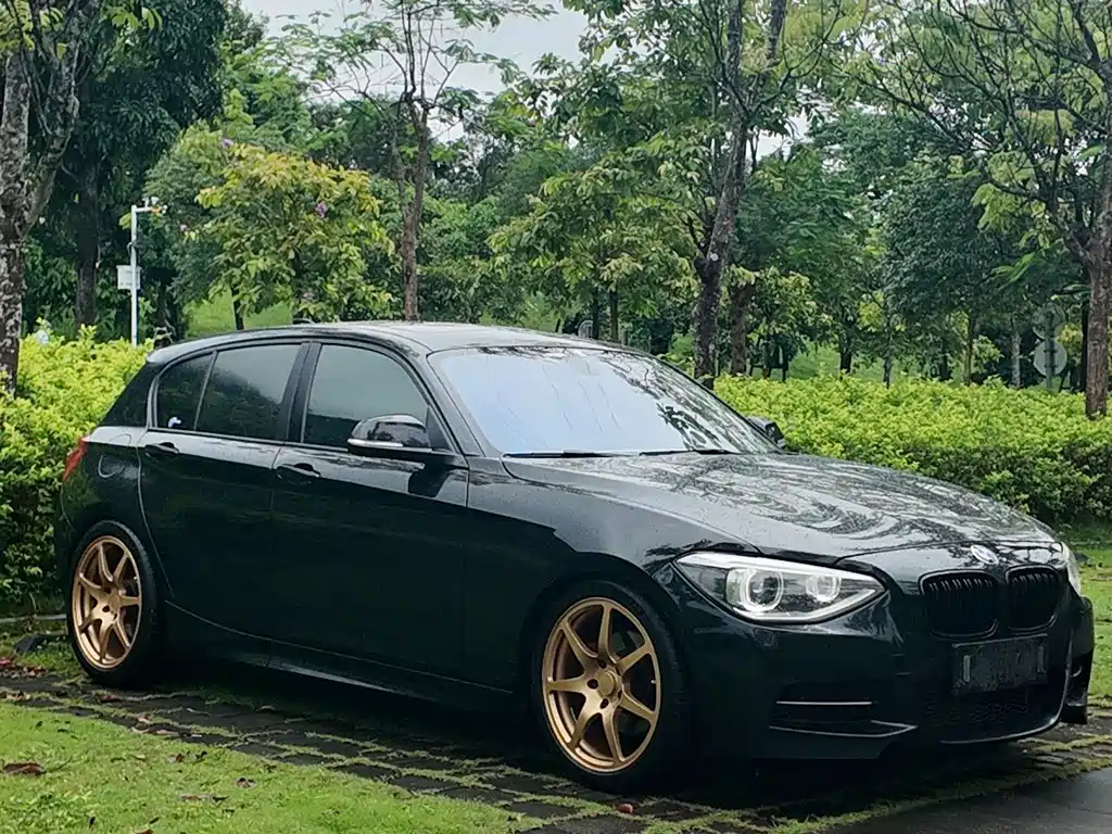 BMW 1 Series (Import) — миниатюра 13
