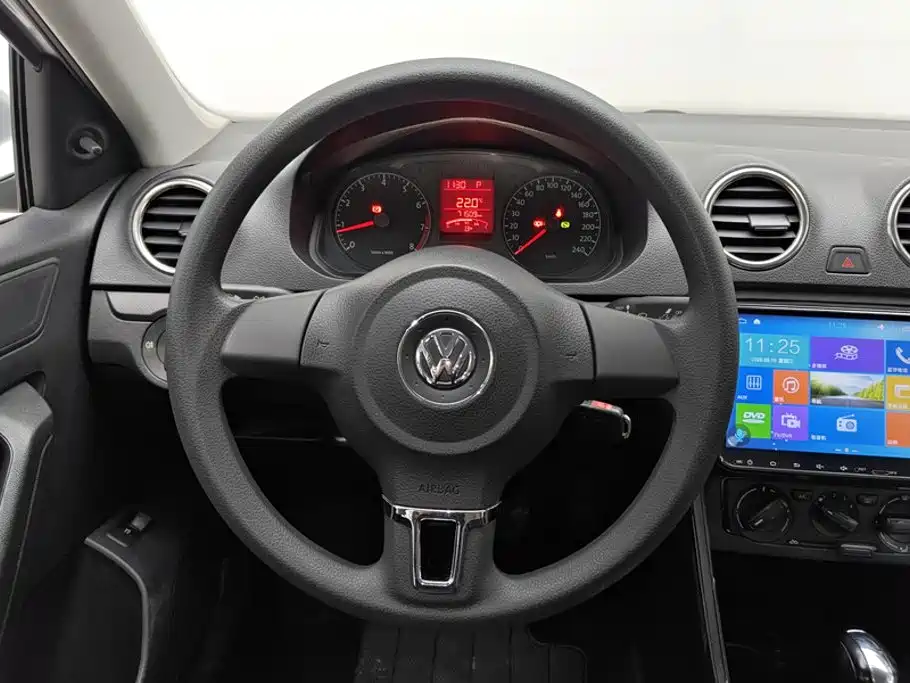 Volkswagen Jetta — миниатюра 15