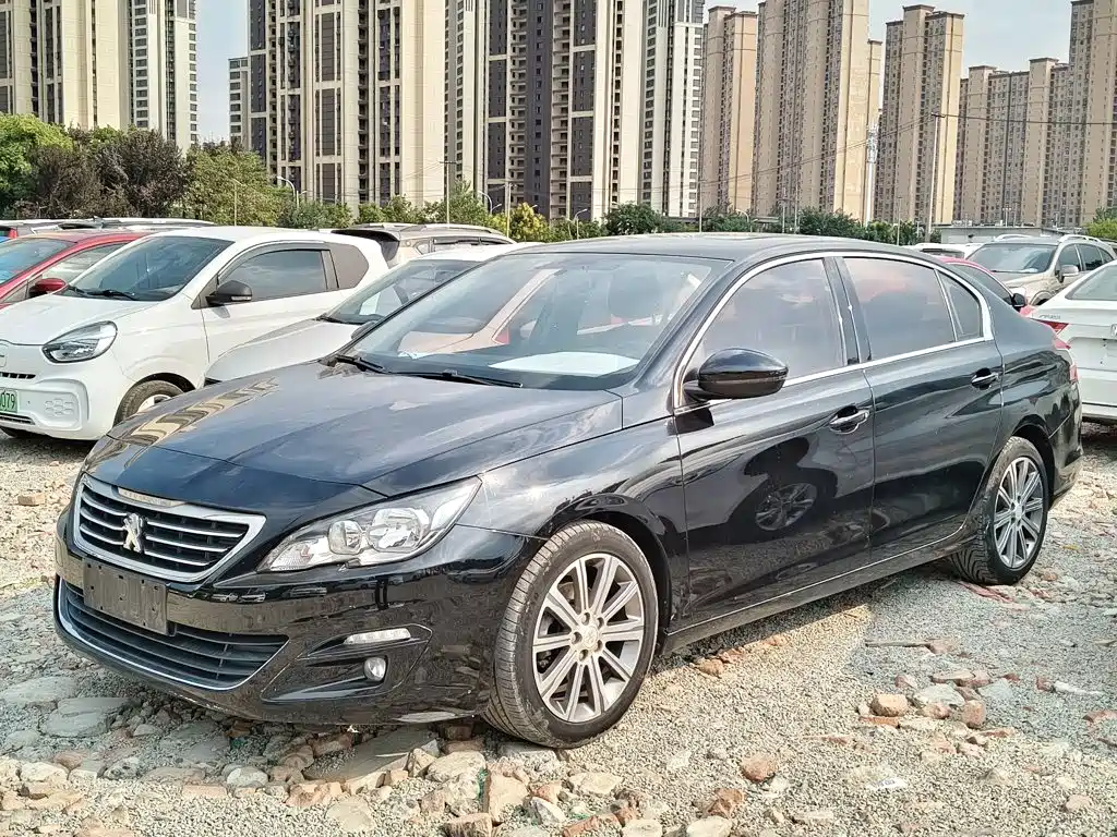 Peugeot 408