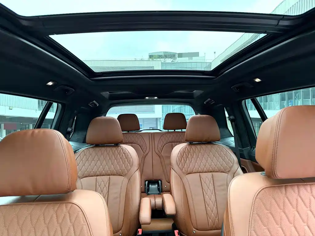 BMW X7 — миниатюра 8