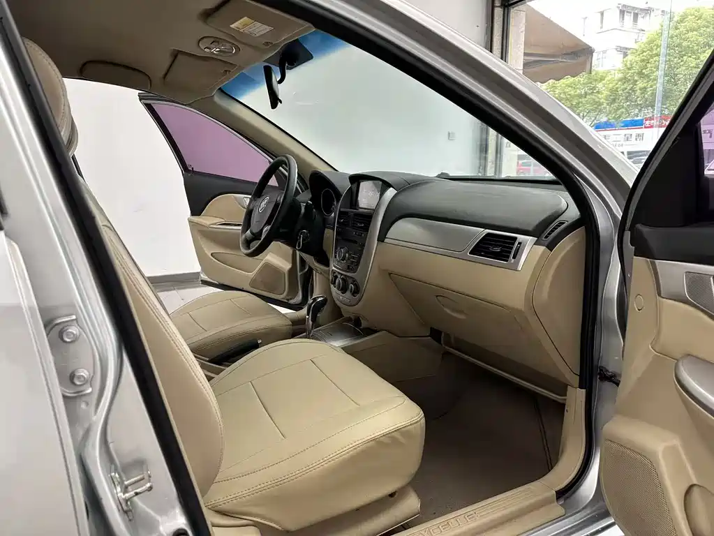 Buick Excelle — миниатюра 6