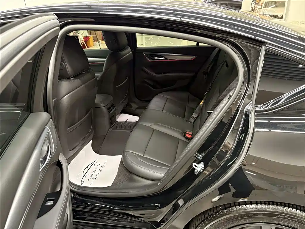 Cadillac CT5 — миниатюра 16