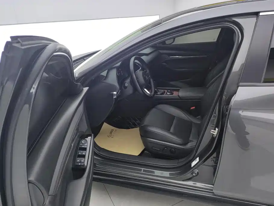 Mazda 3 Axela — миниатюра 9